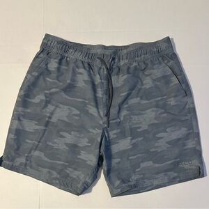 AFTCO Blitz Camo Volley Shorts Light Gray Blur Camo size Large